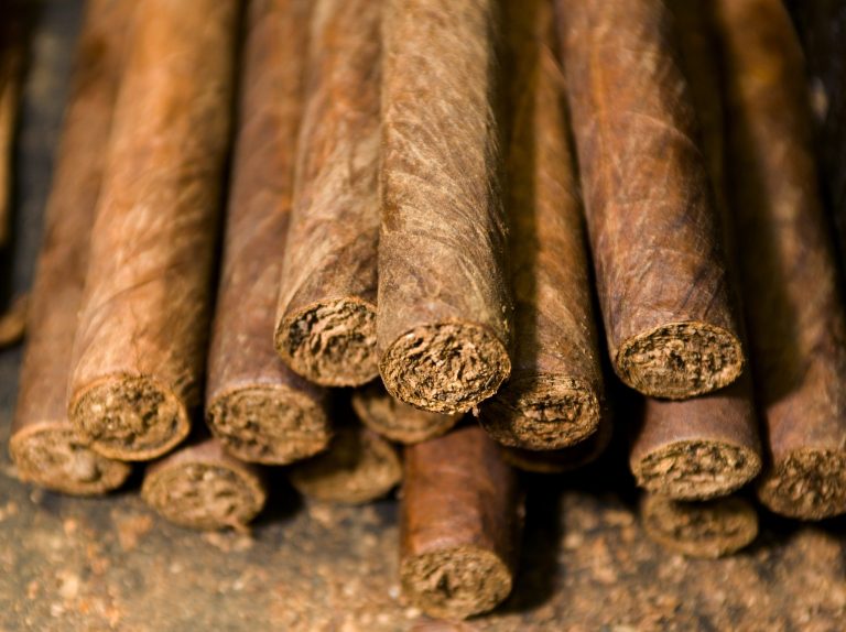 New bill would cap tax on cigar sales in Illinois