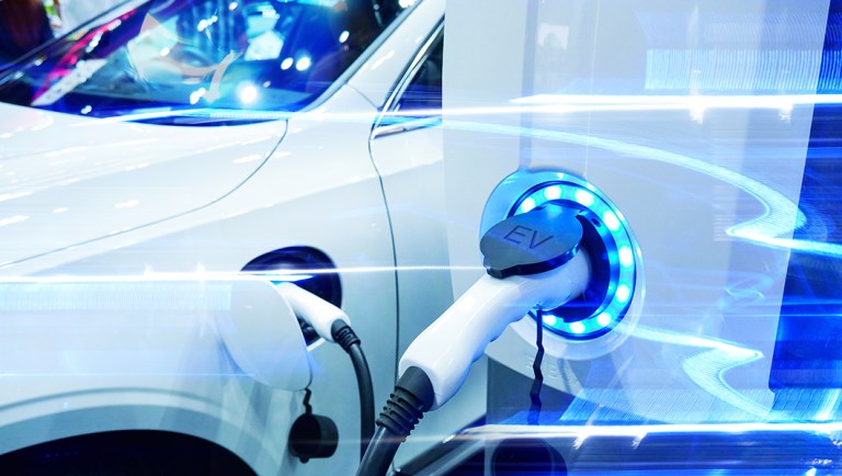 Democratic senator pushes ban on sales of new gas-powered cars by 2035