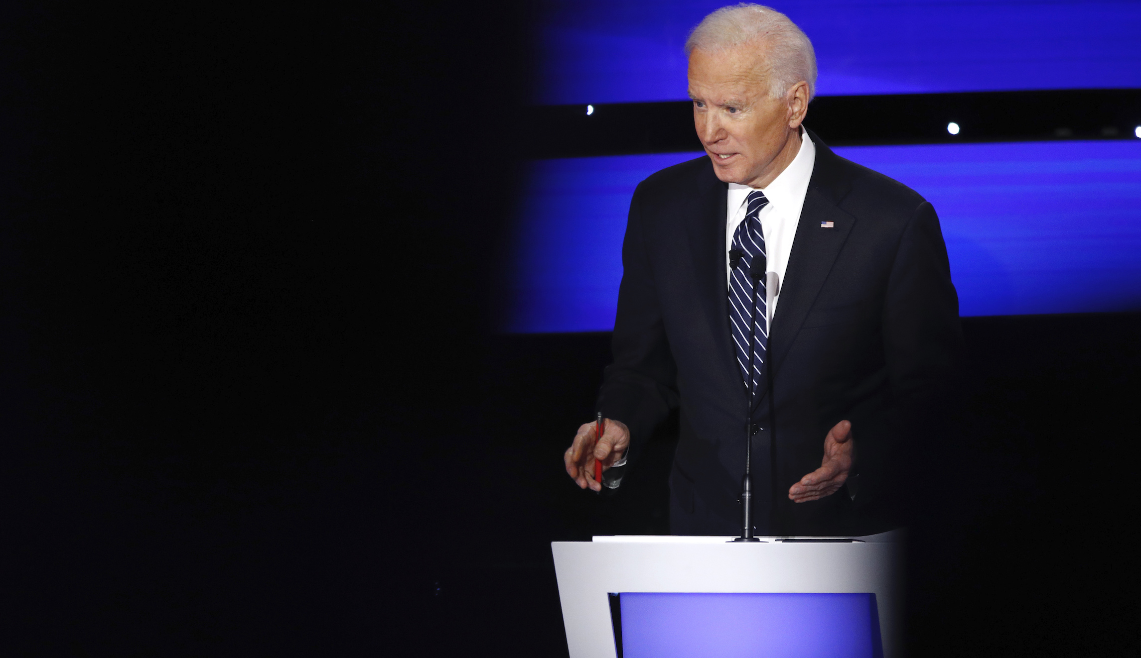 Biden walks back vow to let people keep private insurance