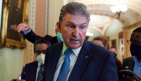 Manchin and Sanders in a room together would result in ‘homicide,’ Biden jokes