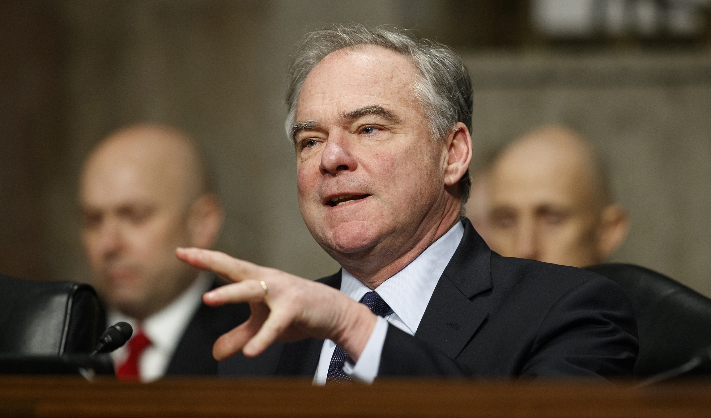 Political circus reaches peak insanity just before midterm elections