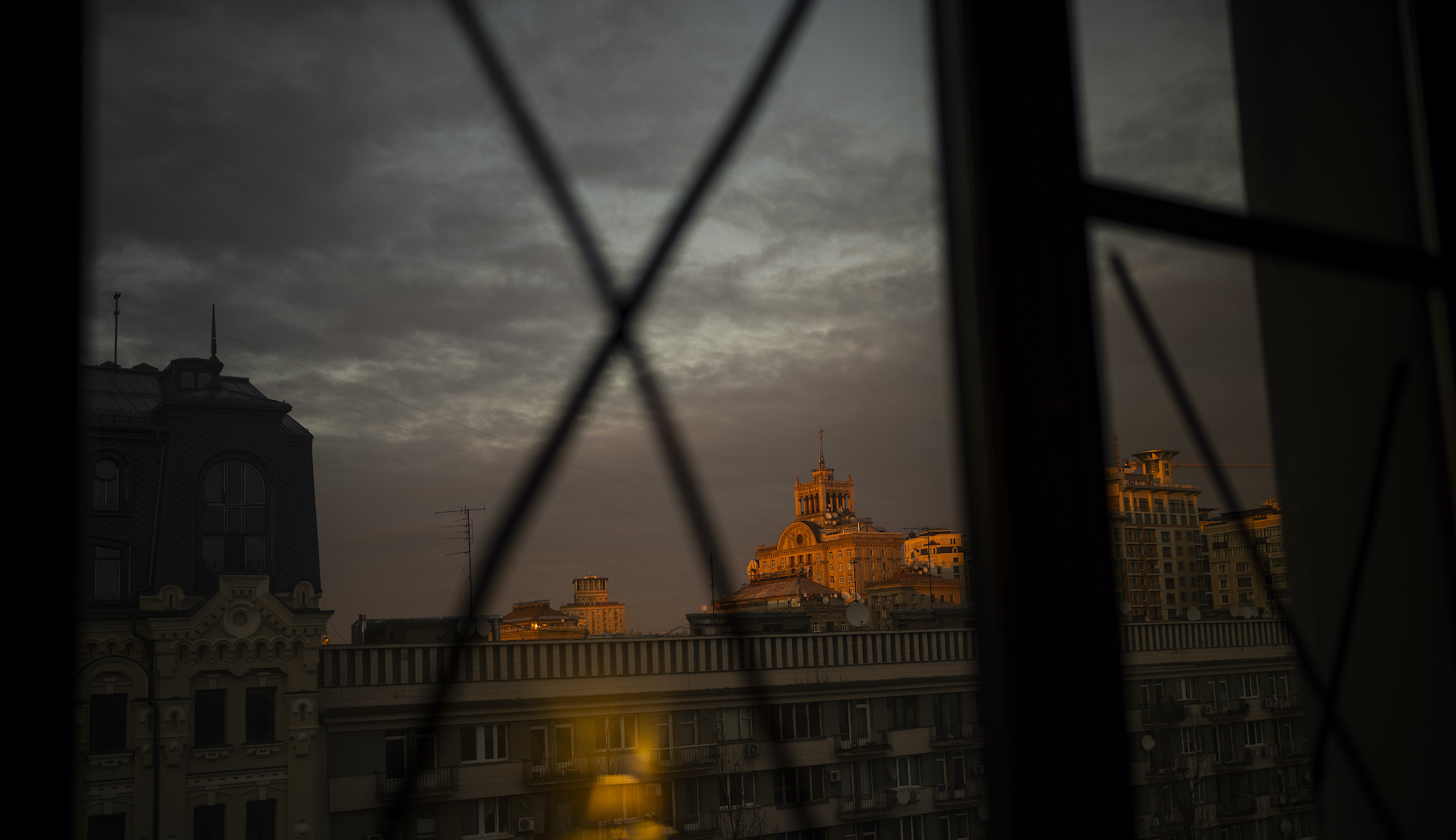 Russia continues attacks on Kyiv with Iranian ‘kamikaze’ drones