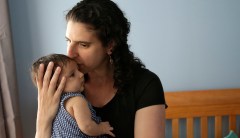 Paid family leave proposal would cost Illinois workers, businesses