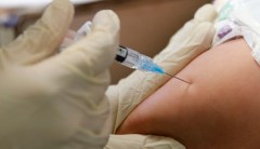 Private sector begins vaccine mandates amid pushback