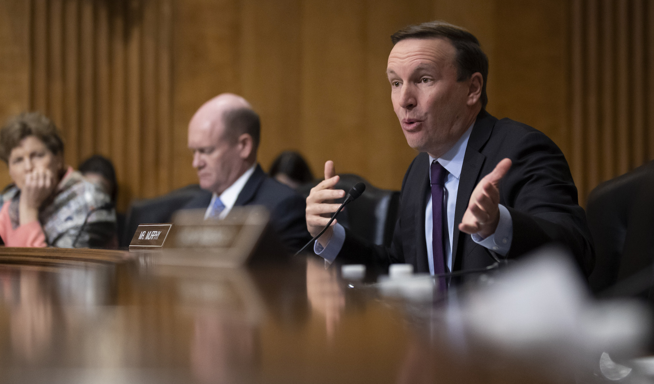 Democratic defections ramp up pressure on Pelosi to send impeachment articles