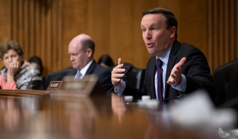 Democratic defections ramp up pressure on Pelosi to send impeachment articles