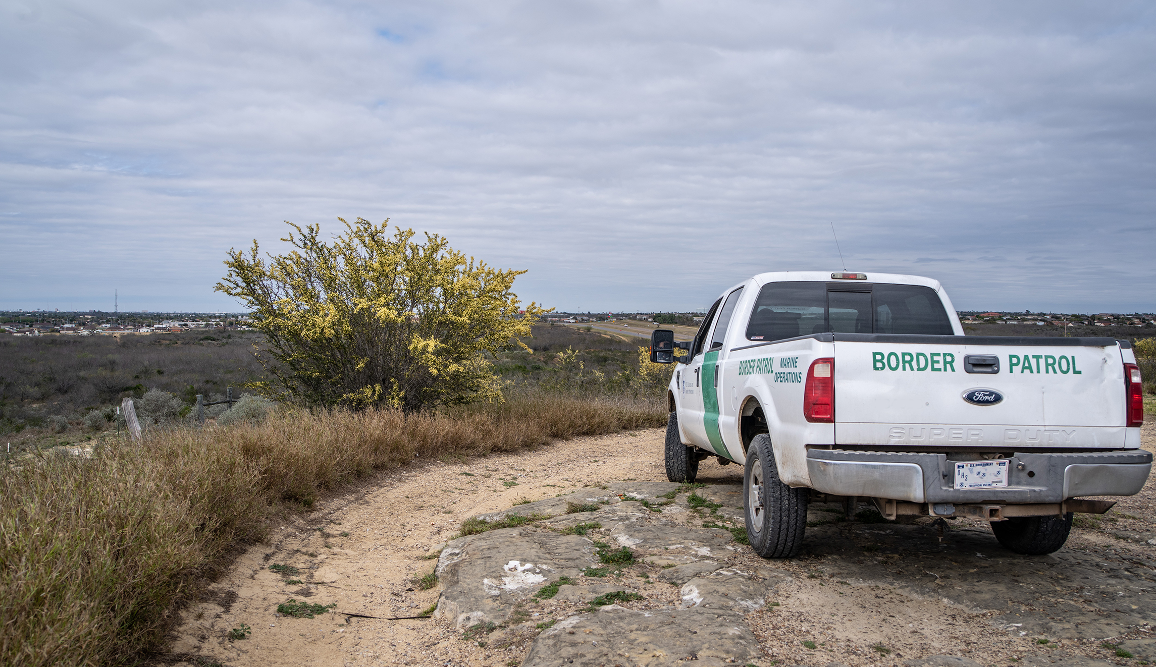 Man killed after injuring three New Mexico cops in shootout with Border Patrol and police