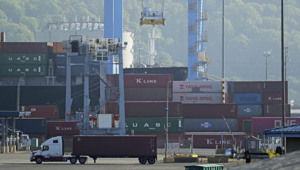 America will pay for it if Trump backs down to China now