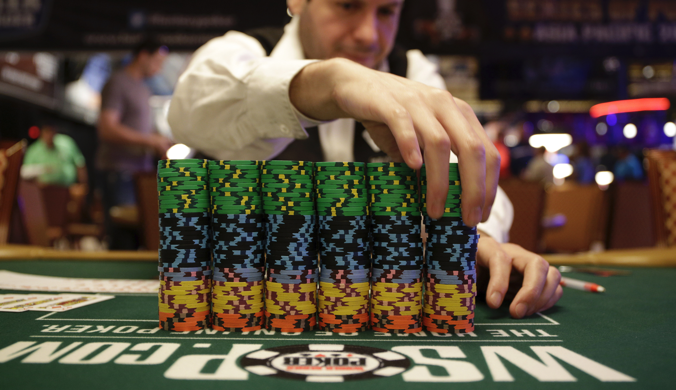 SEE IT: Man takes home $3M jackpot after poker win at MGM National Harbor