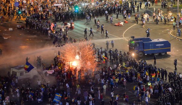 Time to clean up Romania with sanctions (and hurt Putin’s influence, too)