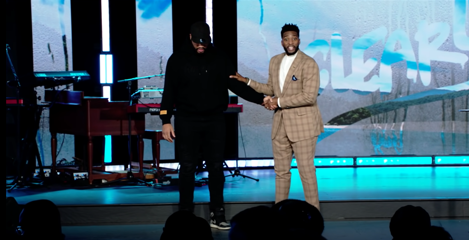 Oklahoma megachurch pastor rubs spit on attendee’s face during sermon