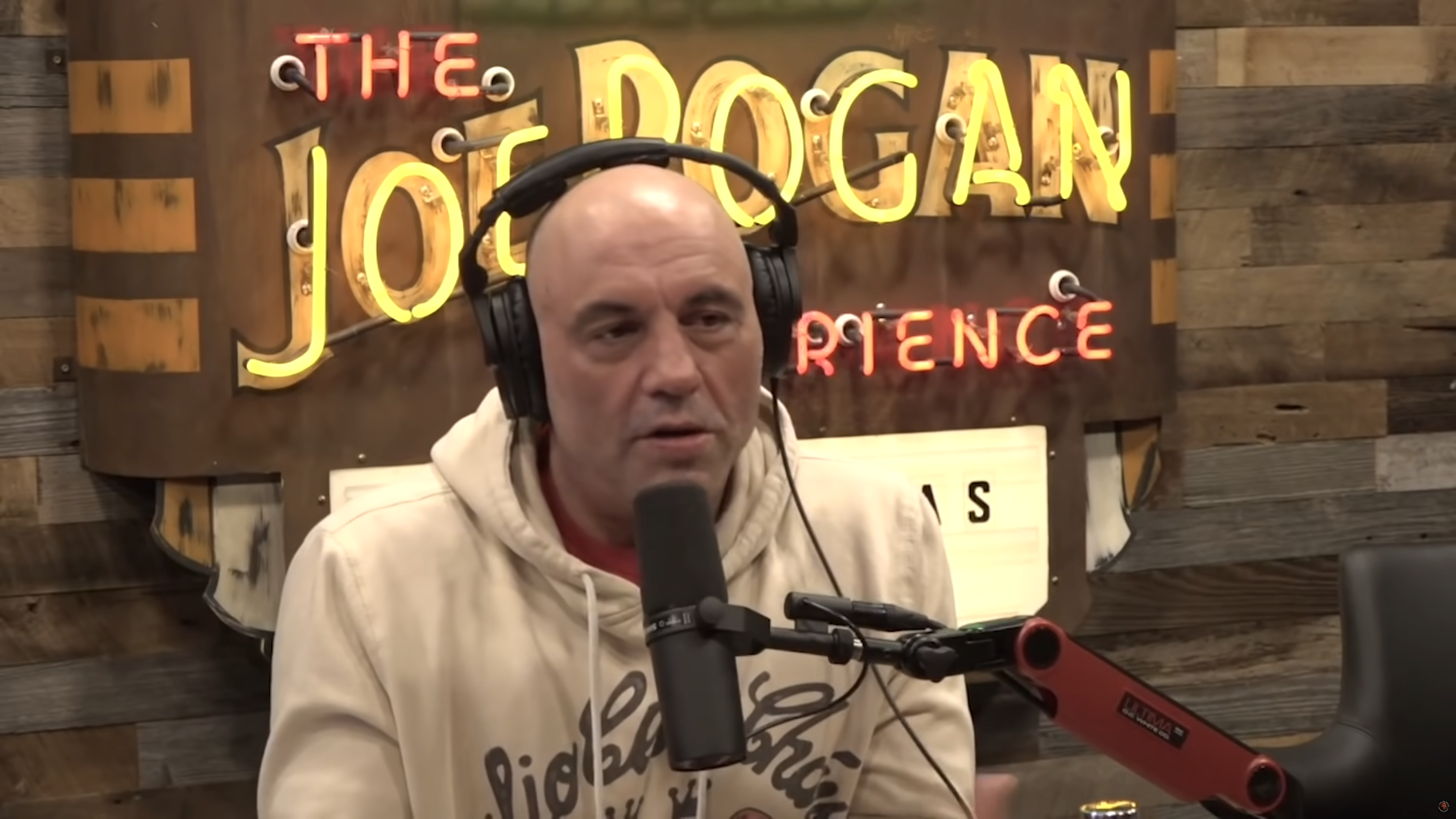 WATCH: Joe Rogan blasts Trudeau for ‘demonizing’ unvaccinated protesters