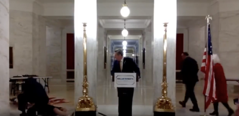 WATCH: Pregnant wife of Republican presidential hopeful faints during campaign announcement