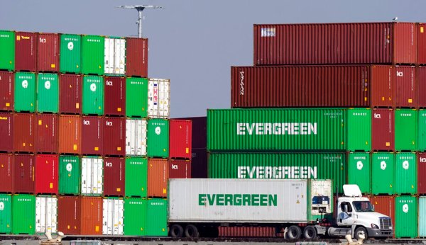 World’s largest shipping lines cut service to Russia after invasion of Ukraine