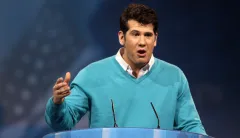 Update: The mobbing of Steven Crowder shows the perils of PC culture