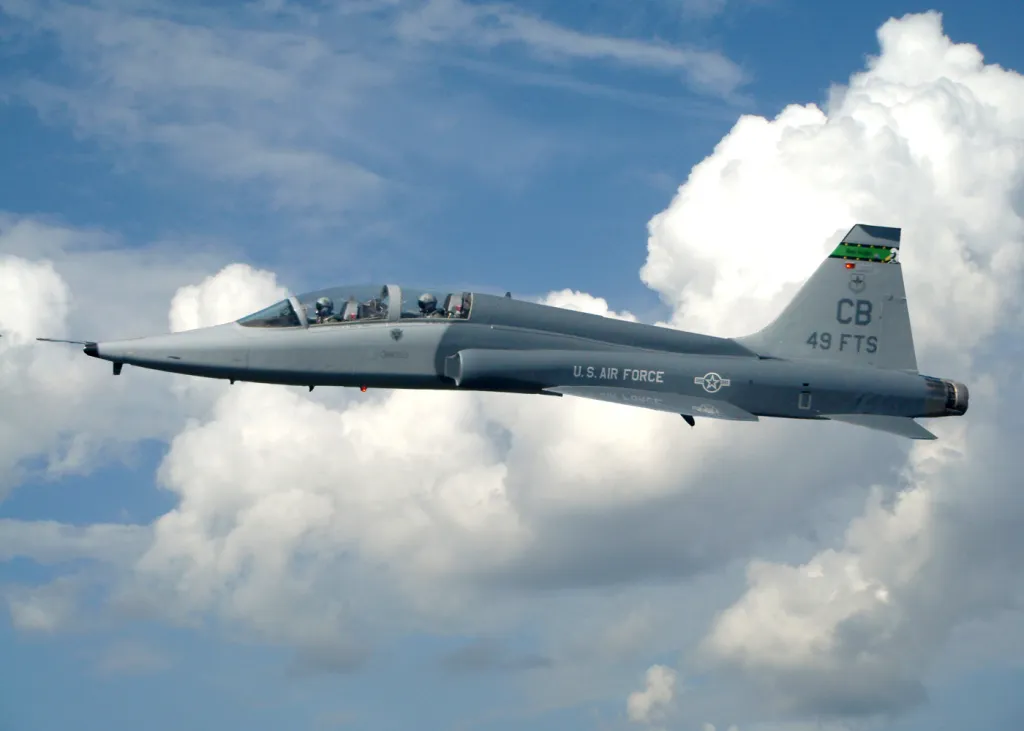Air Force training jet crashes in Mississippi, both pilots safely eject