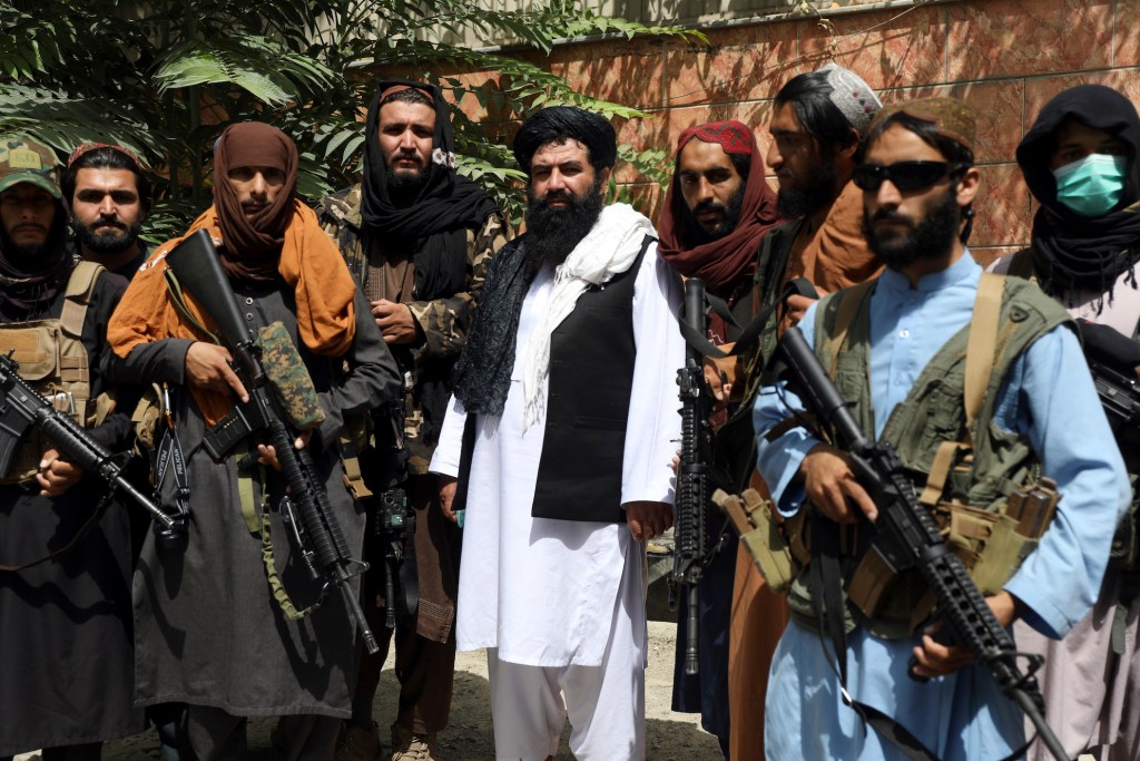 Pregnant California woman stuck in Afghanistan says Taliban 'hunting Americans'