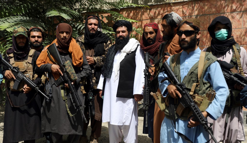 White House: Taliban setting up more entry points beyond perimeter to stop ISIS-K attacks