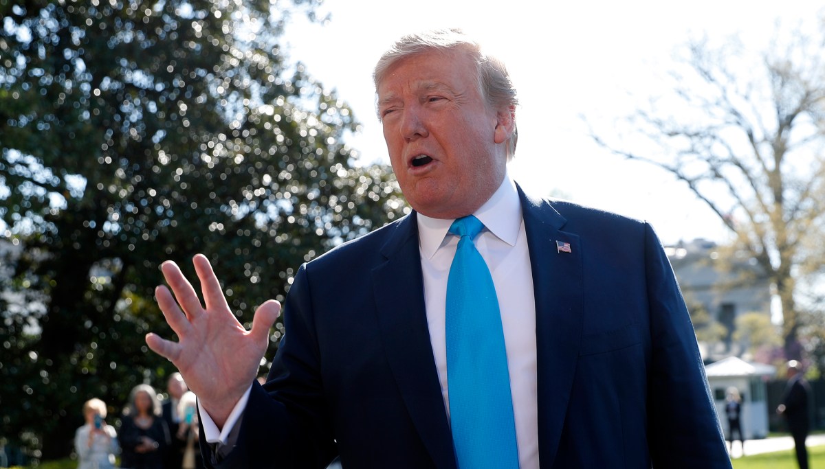 GSA let Mueller secretly gain access to Trump transition records, Senate report says