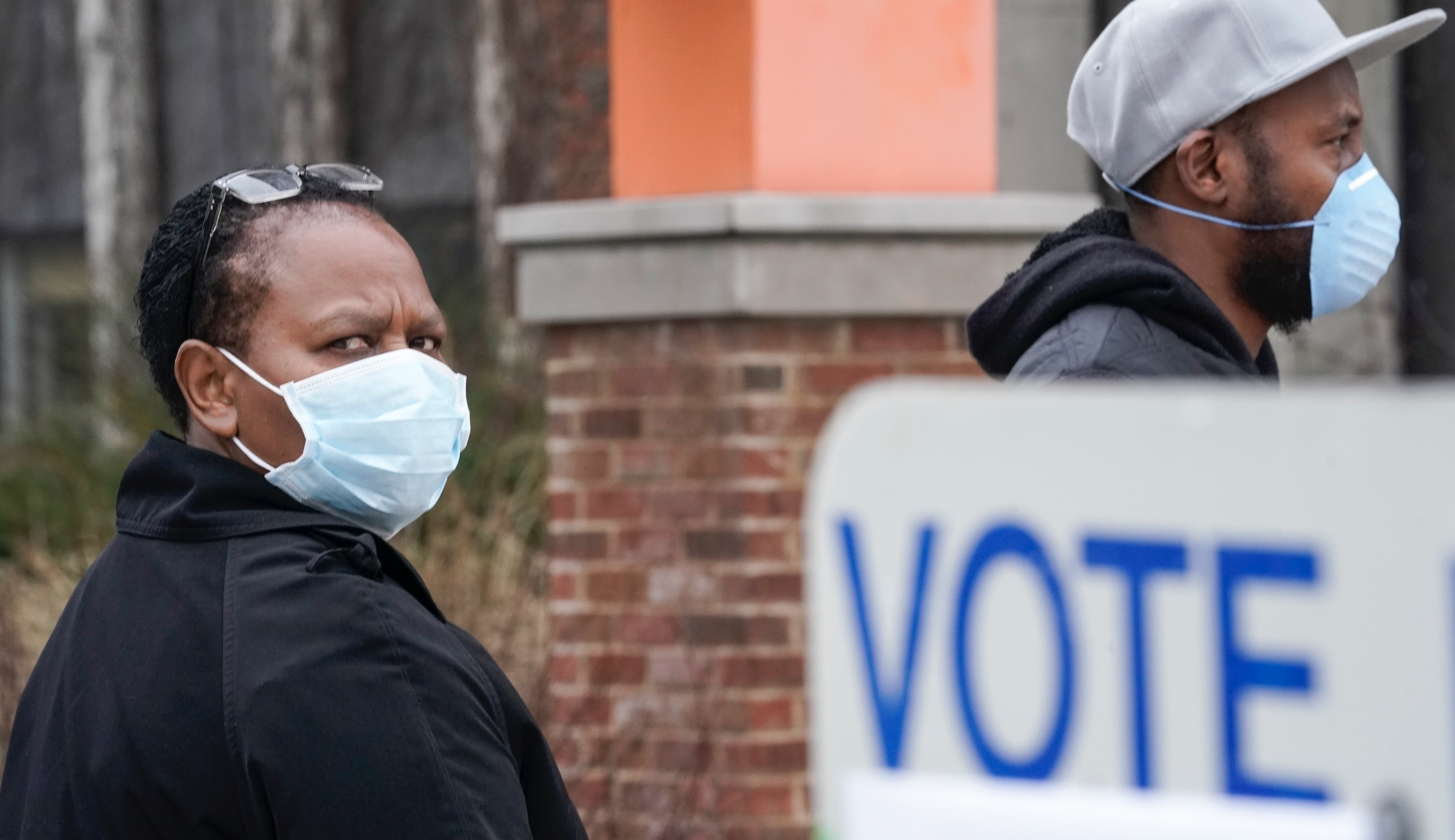 Messy Wisconsin GOP Senate primary comes to tense end