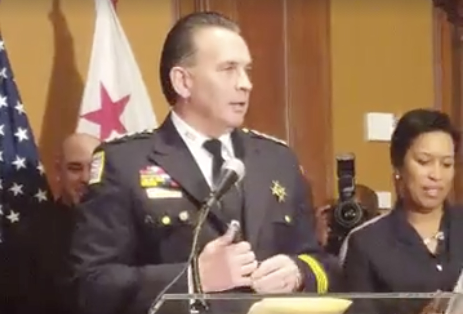 Police veteran named new DC police chief