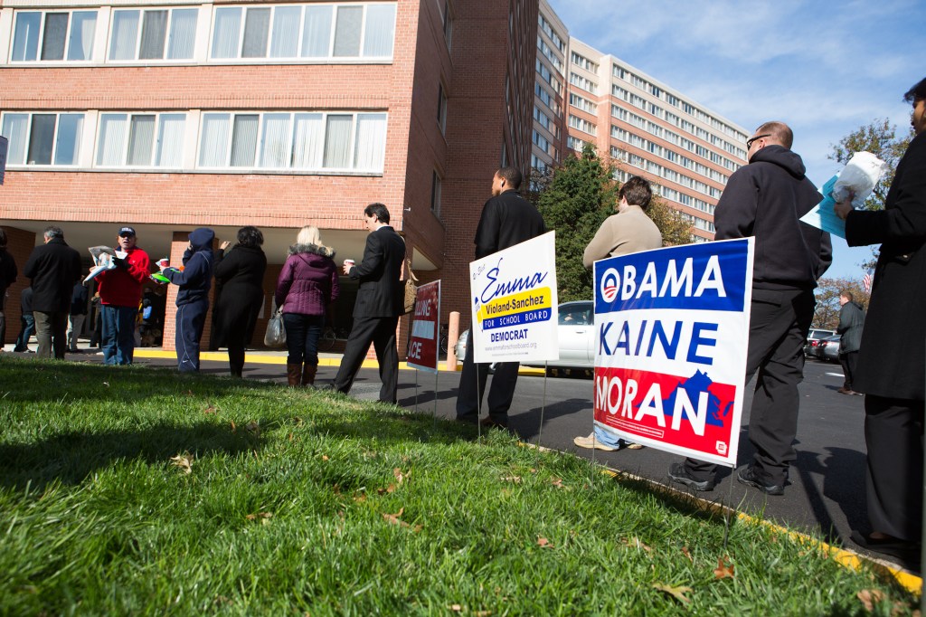 Obama pulls out narrow win in Virginia