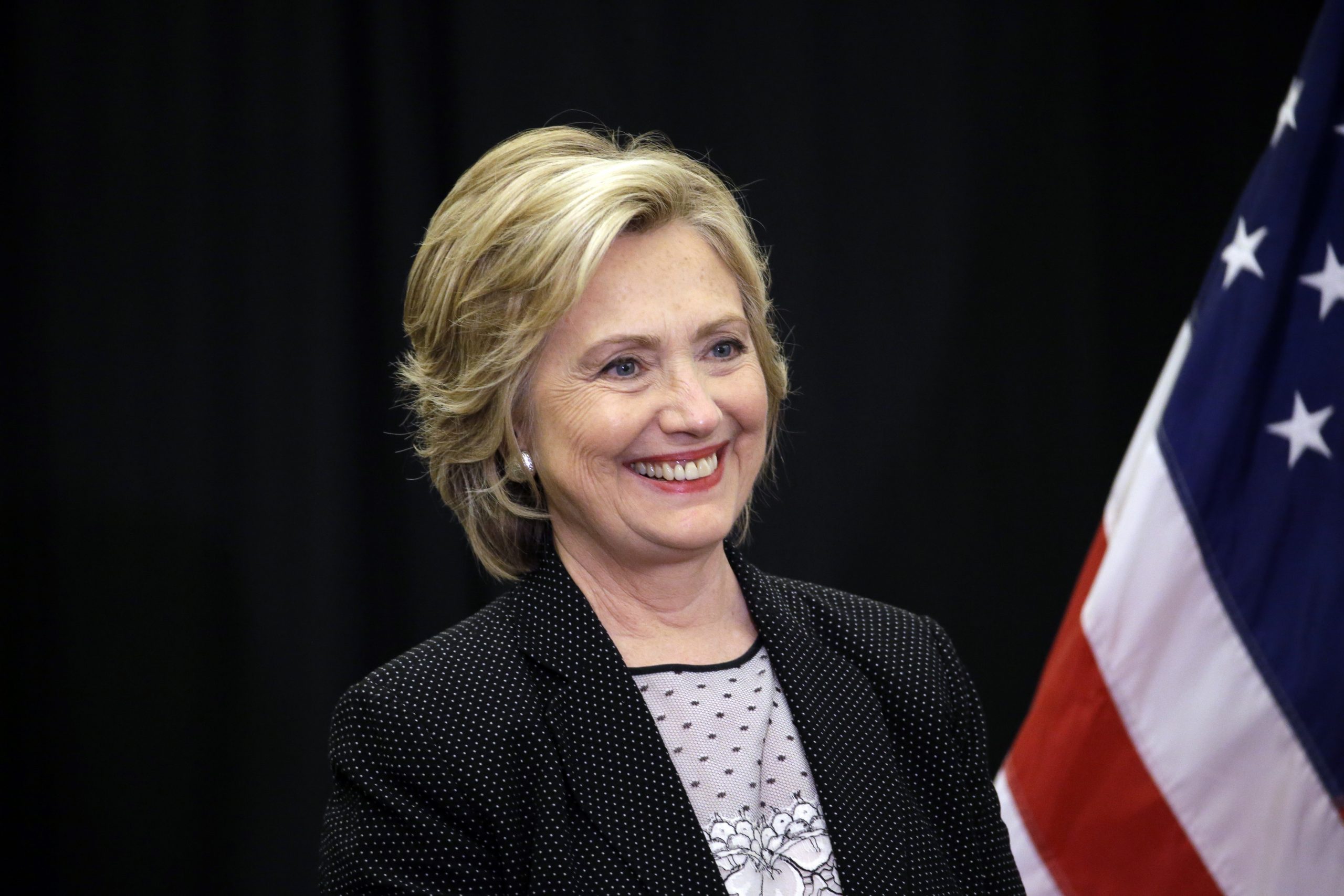 Justice Department: OK for Clinton to delete personal emails