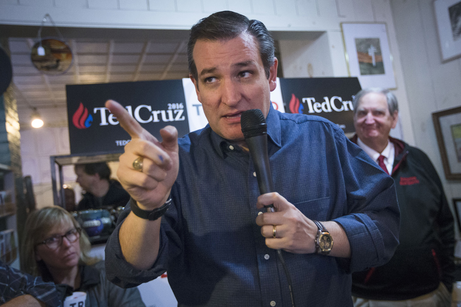 Cruz: Trump supports amnesty
