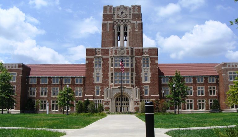 In Two Weeks, Profs. To Take Up Arms in Tennessee