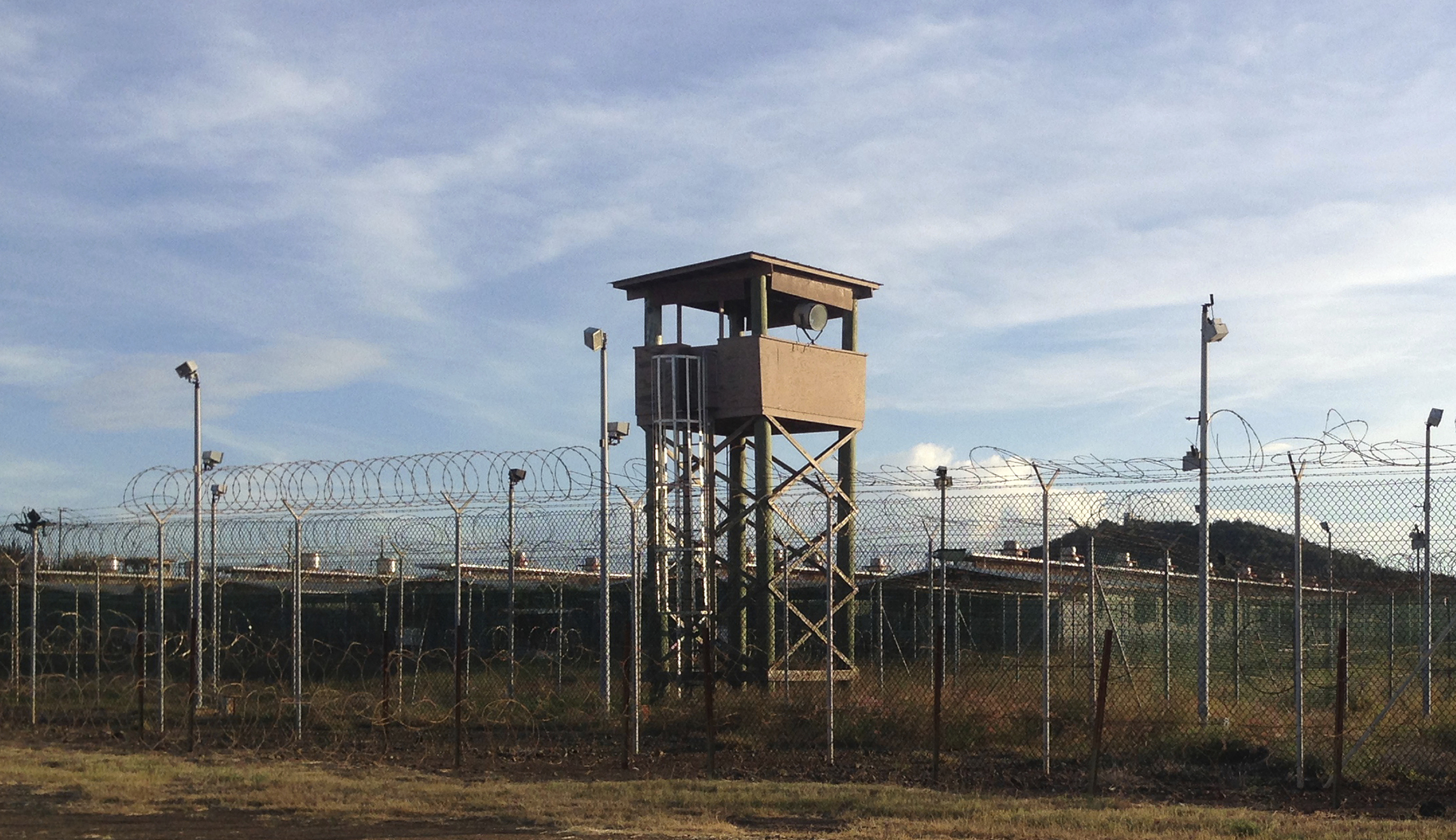 Trump signs order to keep Guantanamo Bay prison open