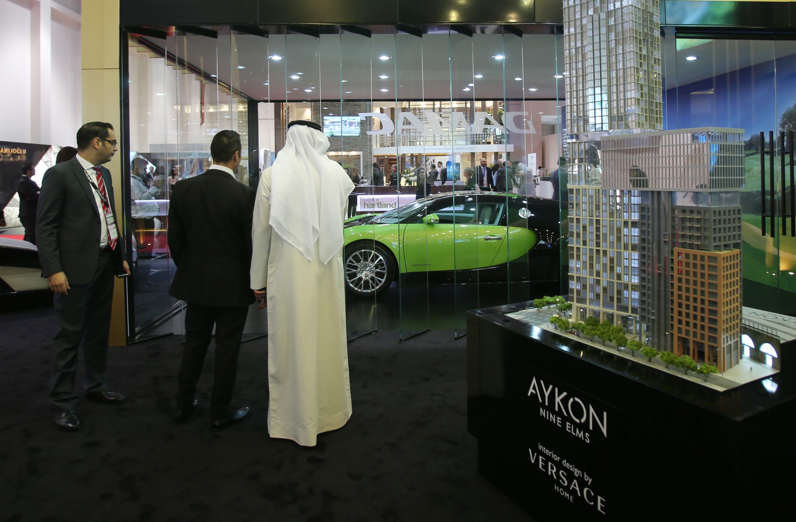 Trump gets whitewashed in Dubai