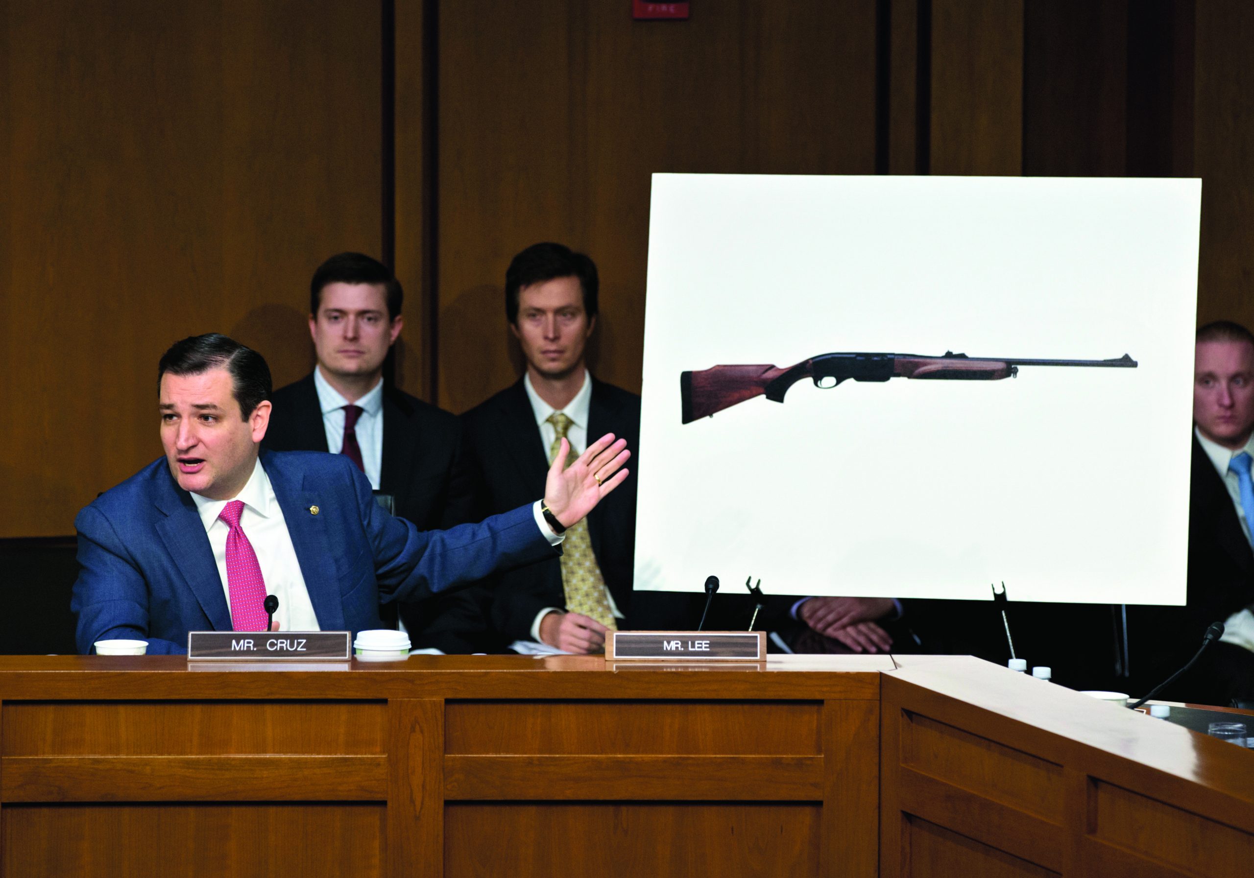 Cruz’s tactics boil Washington, but impress Texas