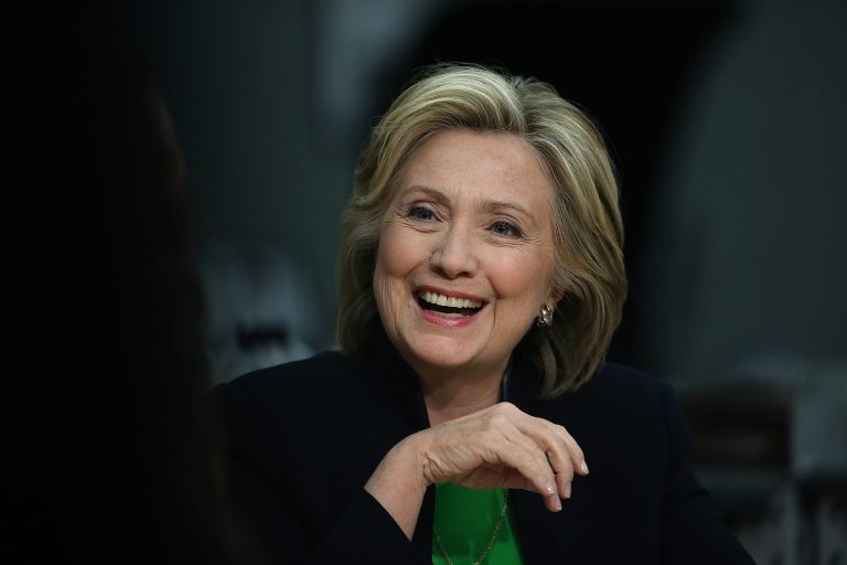 For opinion leaders in the news media, the early days of the Clinton campaign are so far flat. (Getty)