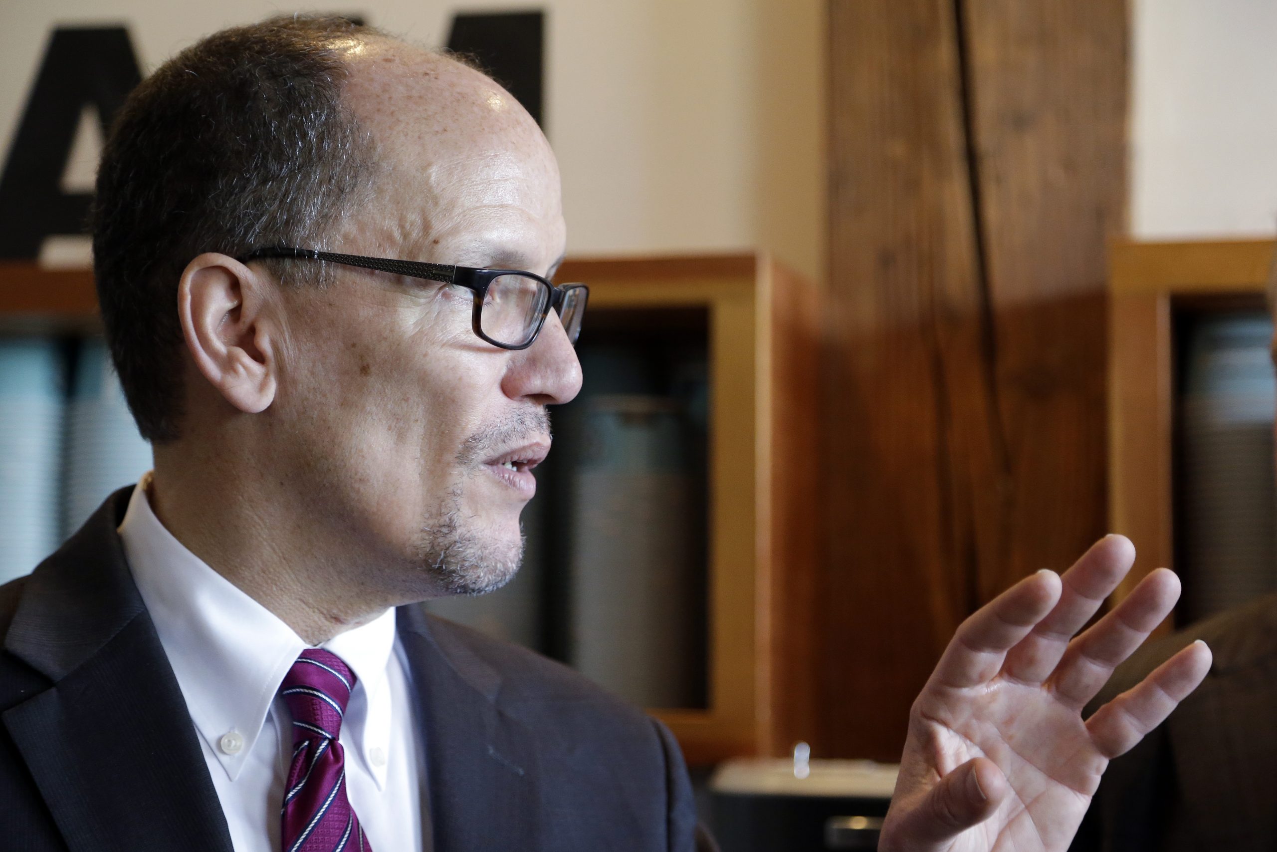 Labor Dept. to stop kickbacks for investment advisers
