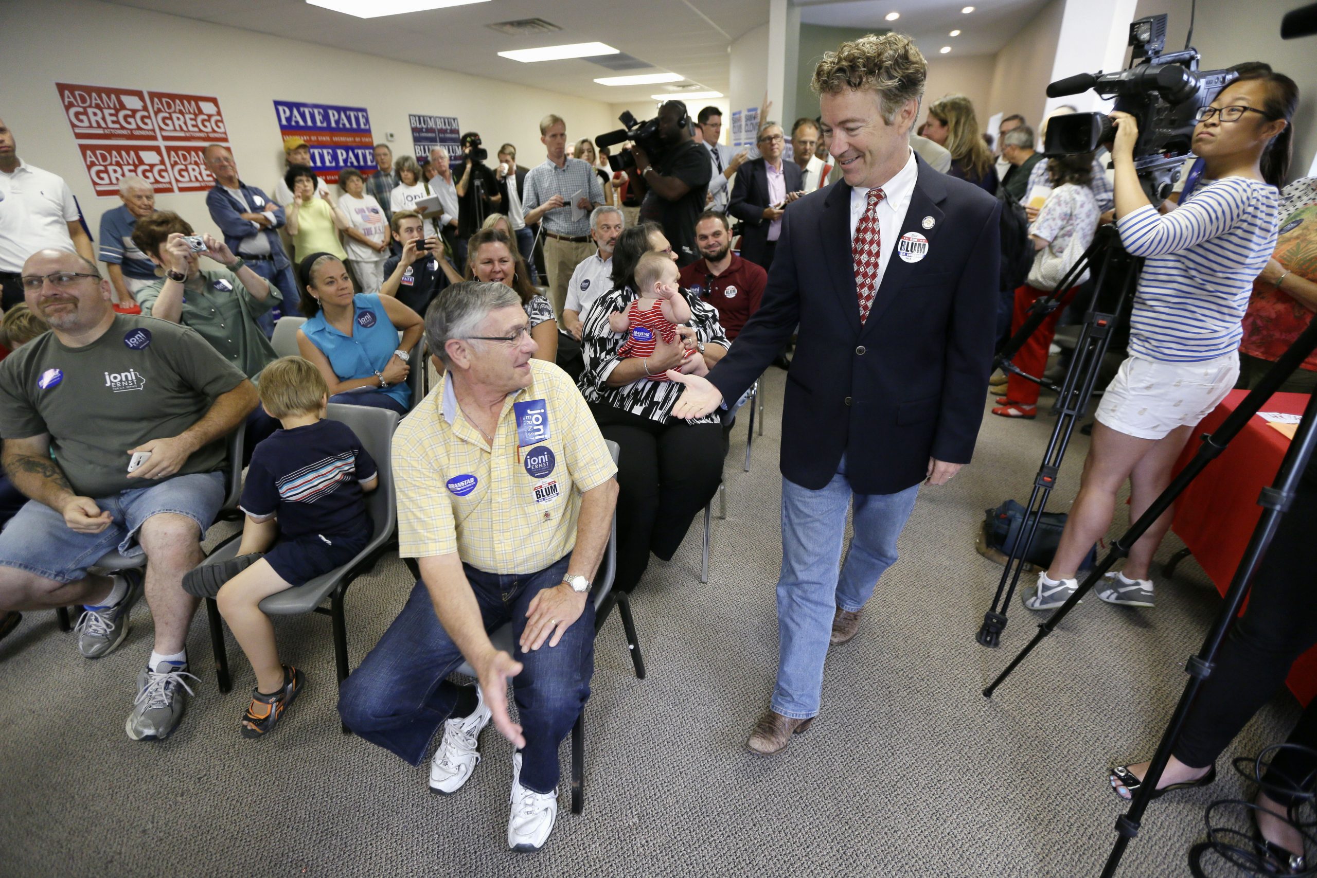 GOP candidates flock to Iowa as caucuses regain prominence