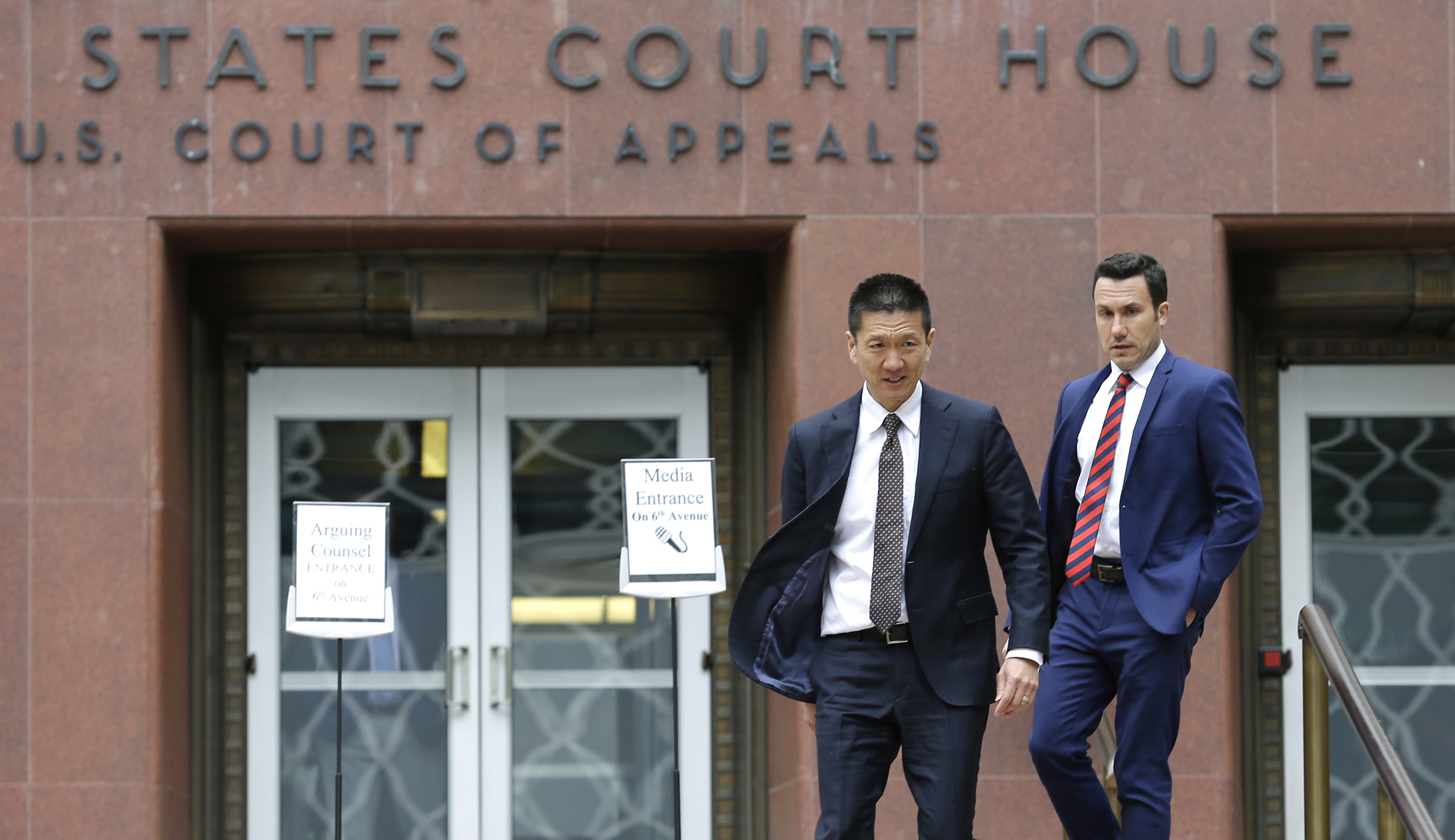 Appeals court keeps block on Trump’s travel ban