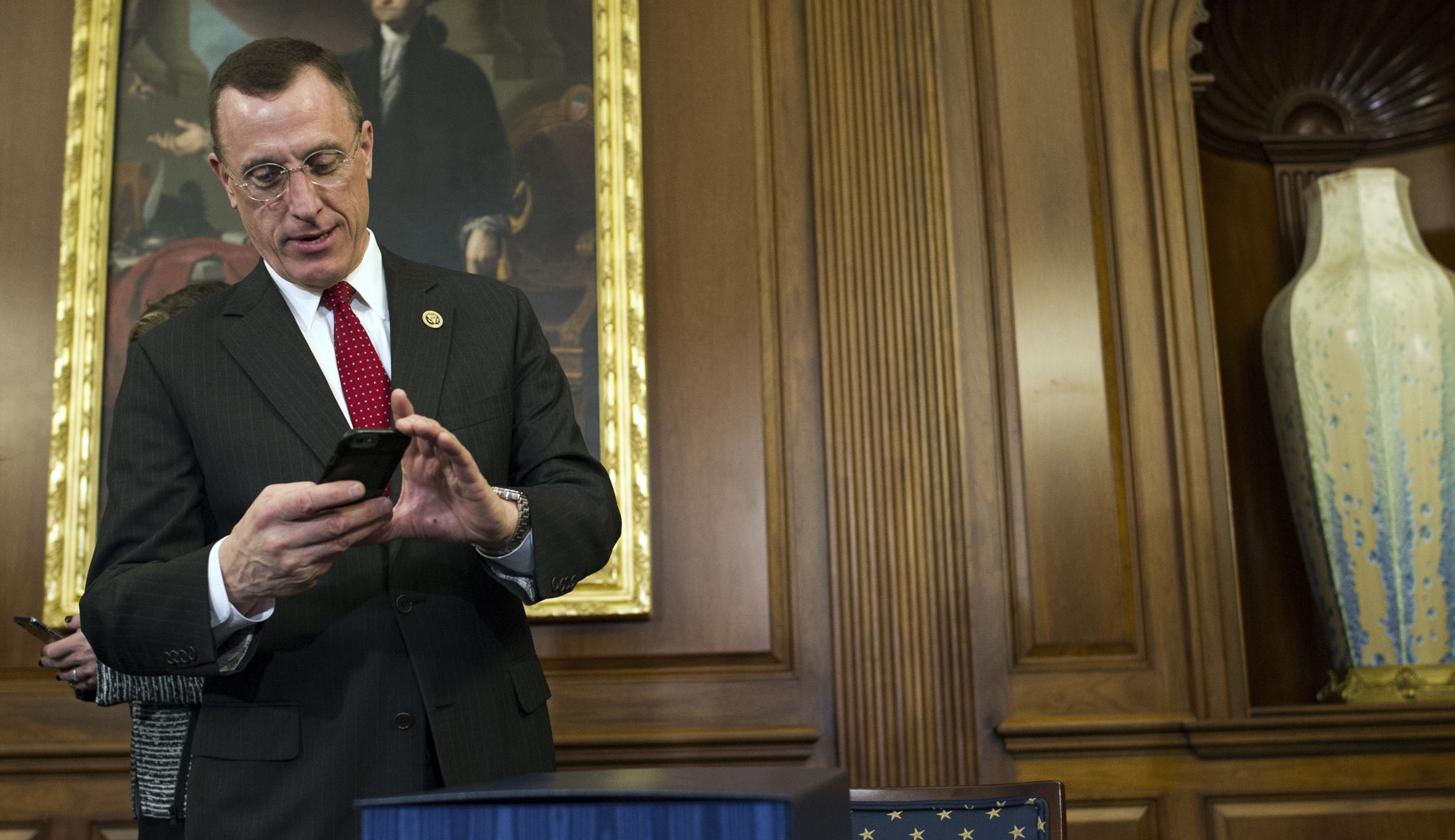 Rep. Tim Murphy admits extramarital affair