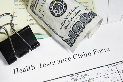 Moody’s slashes outlook on insurers, cites Obamacare ‘uncertainty’