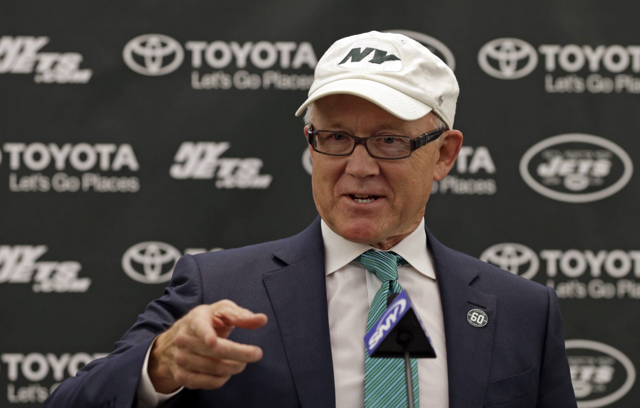 It’s official: Trump to nominate New York Jets owner Woody Johnson as UK ambassador