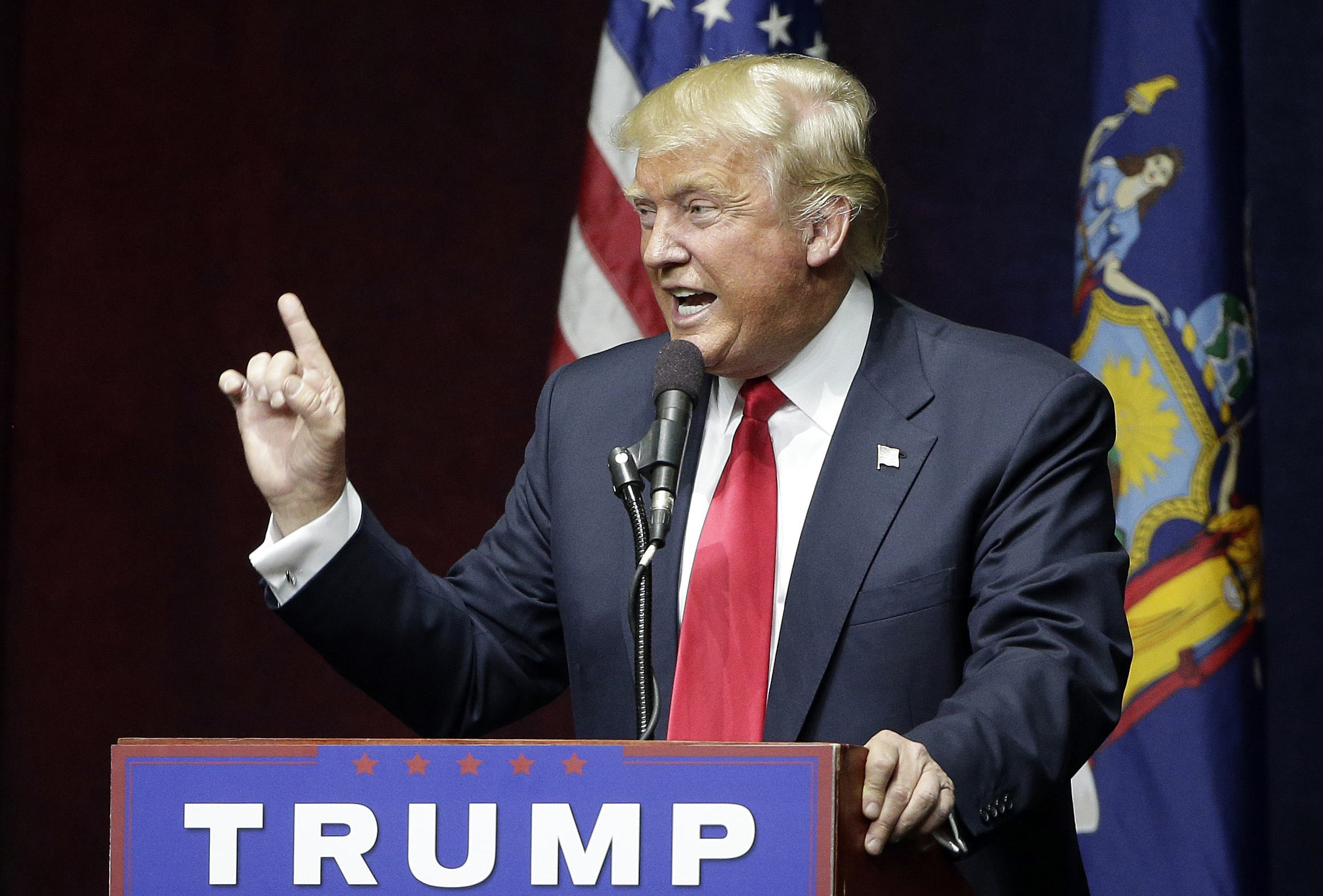 Trump plays to New Yorkers in first home state rally