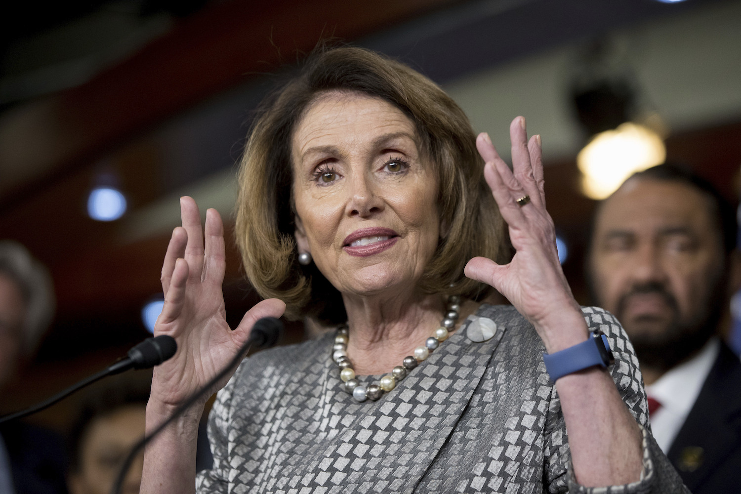 Pelosi: Trump’s spilling to Russia ‘pathetic’