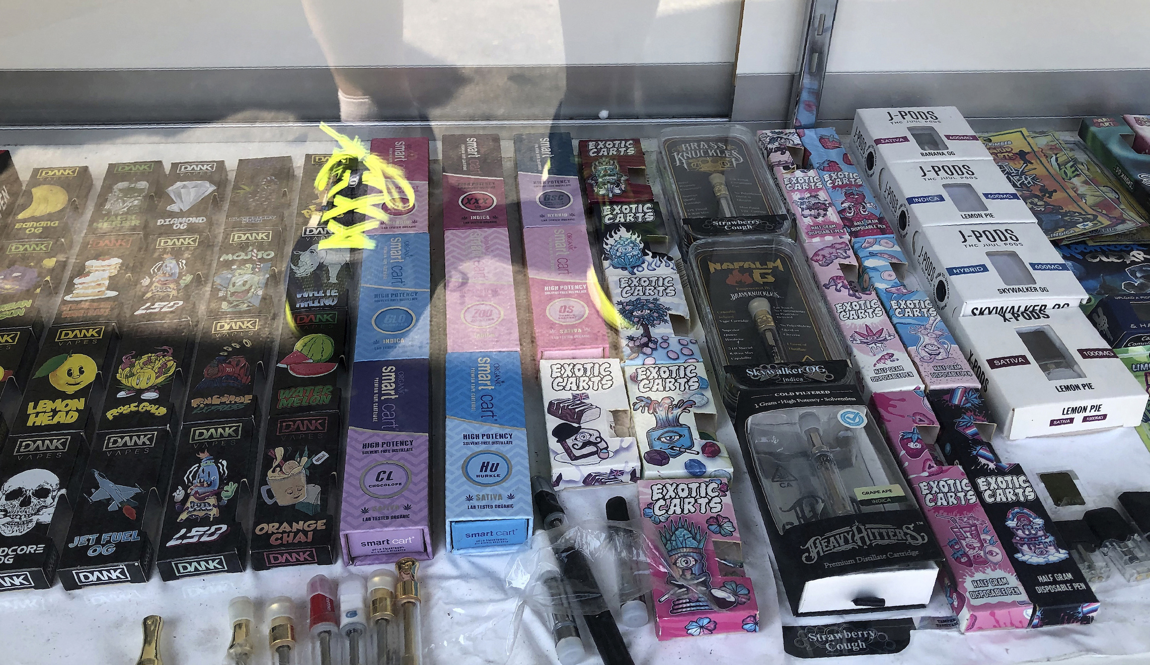 Vaping illness responsible for 26 deaths gets a name: EVALI