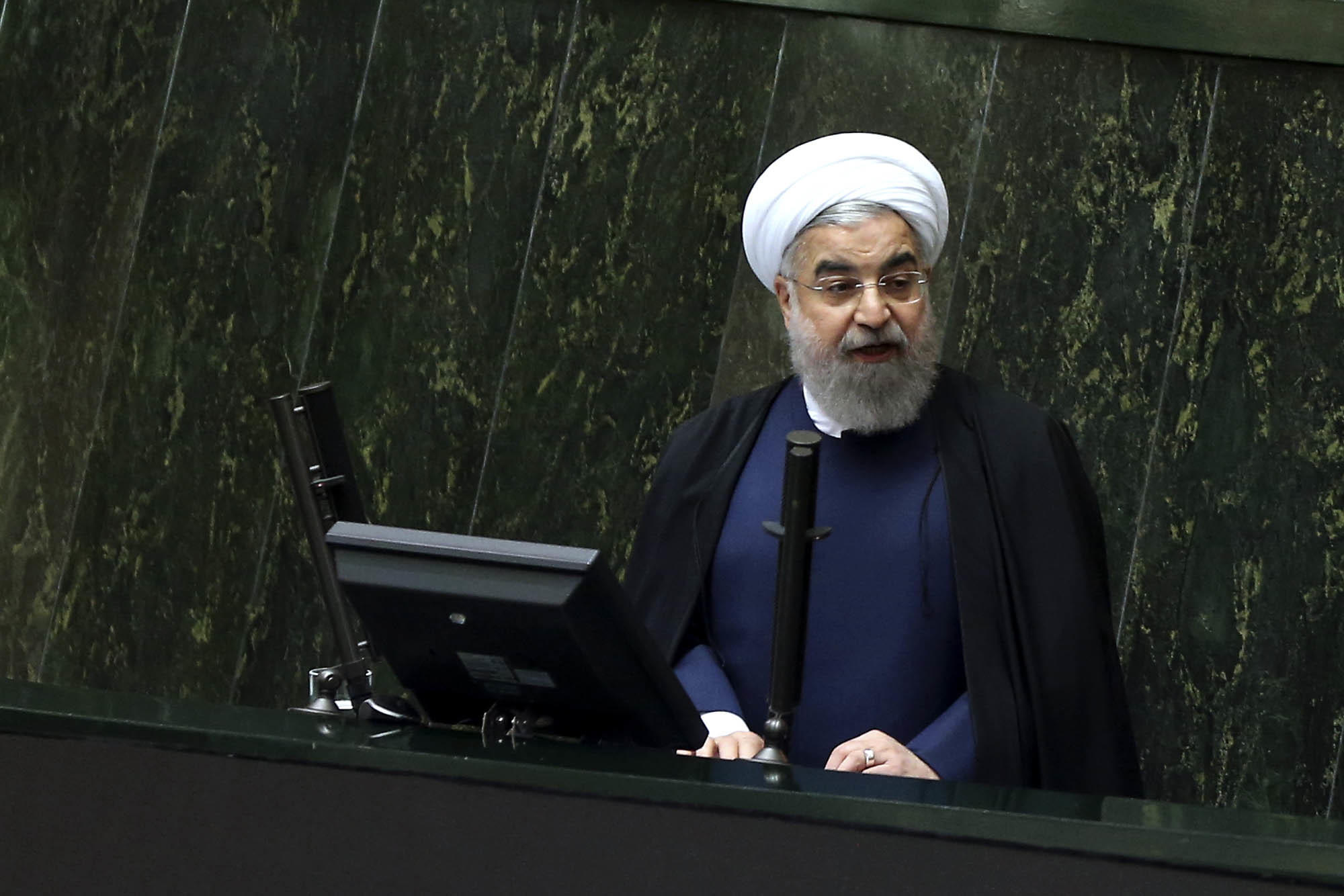 Report: Iran got $1.4 billion in cash, gold before nuclear deal took effect