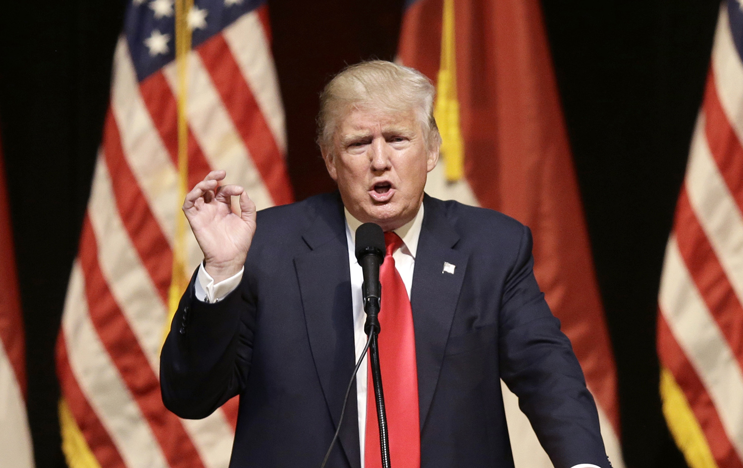 Trump calls for restoration of ‘law and order’ after Dallas attack