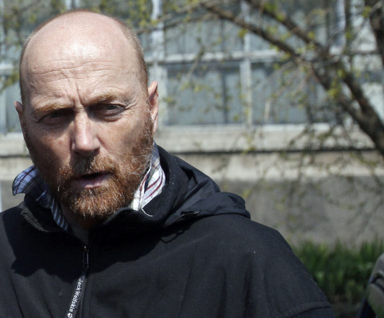 The head of foreign military observers, German Col. Axel Schneider, speaks to the media after he has been feed, in Slovyansk, eastern Ukraine, Saturday, May 3, 2014. The leader of pro-Russia insurgents in the eastern Ukrainian city of Slovyansk said the military observers from the Organization for Security and Cooperation in Europe who were held for more than a week have been released. (AP Photo/Darko Vojinovic)