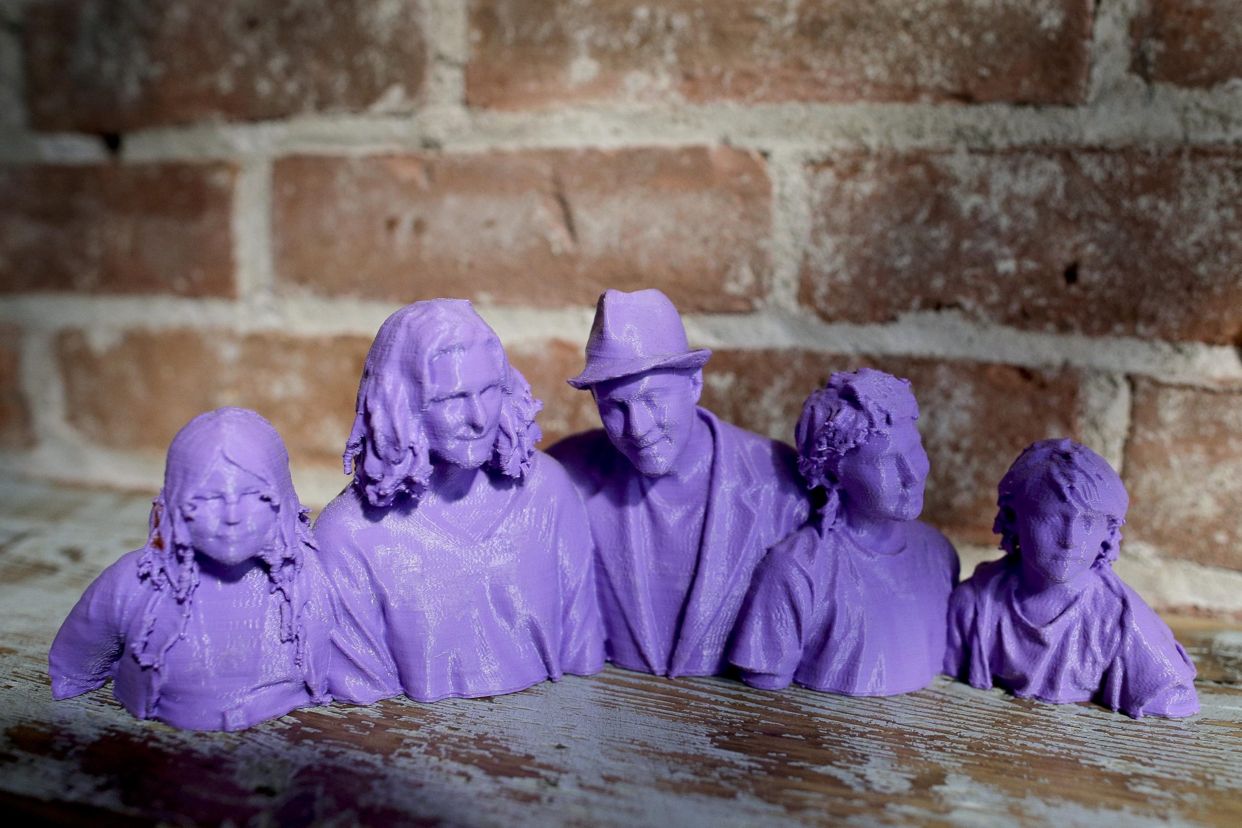 The new family portrait? 3D-printed statue selfies