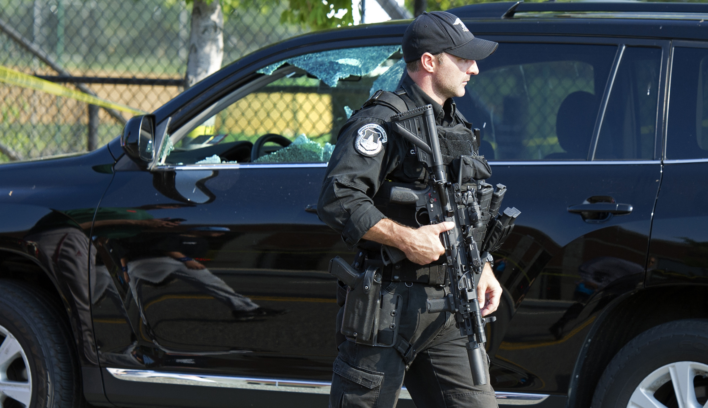 Right-wing blogger whose pipe bomb injured postal worker gets plea deal