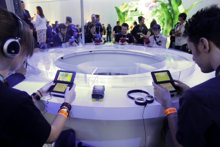 Firm sees video game gender equity improve