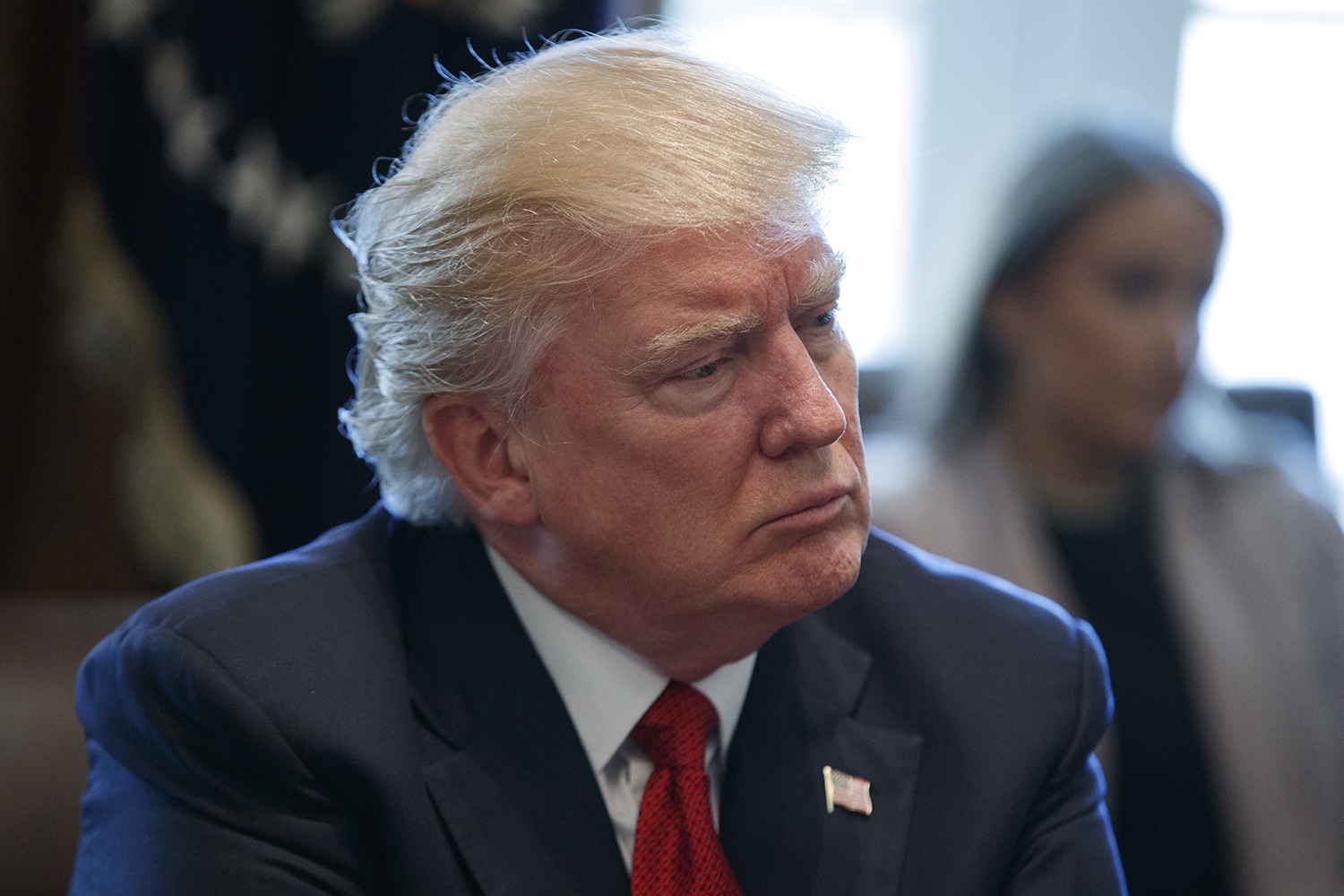 Trump reopens Obamacare fight by declaring war on conservatives