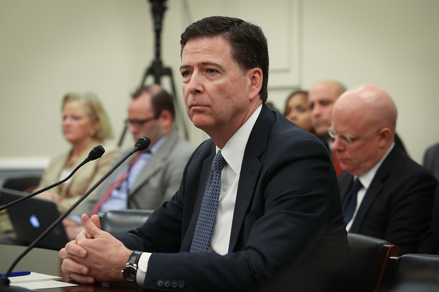 Liberal journalist compares Comey letter to getting cancer